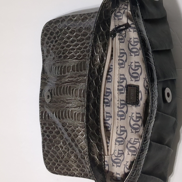 New silver Guess glamour mini  VY209833 - Picture 6 of 12